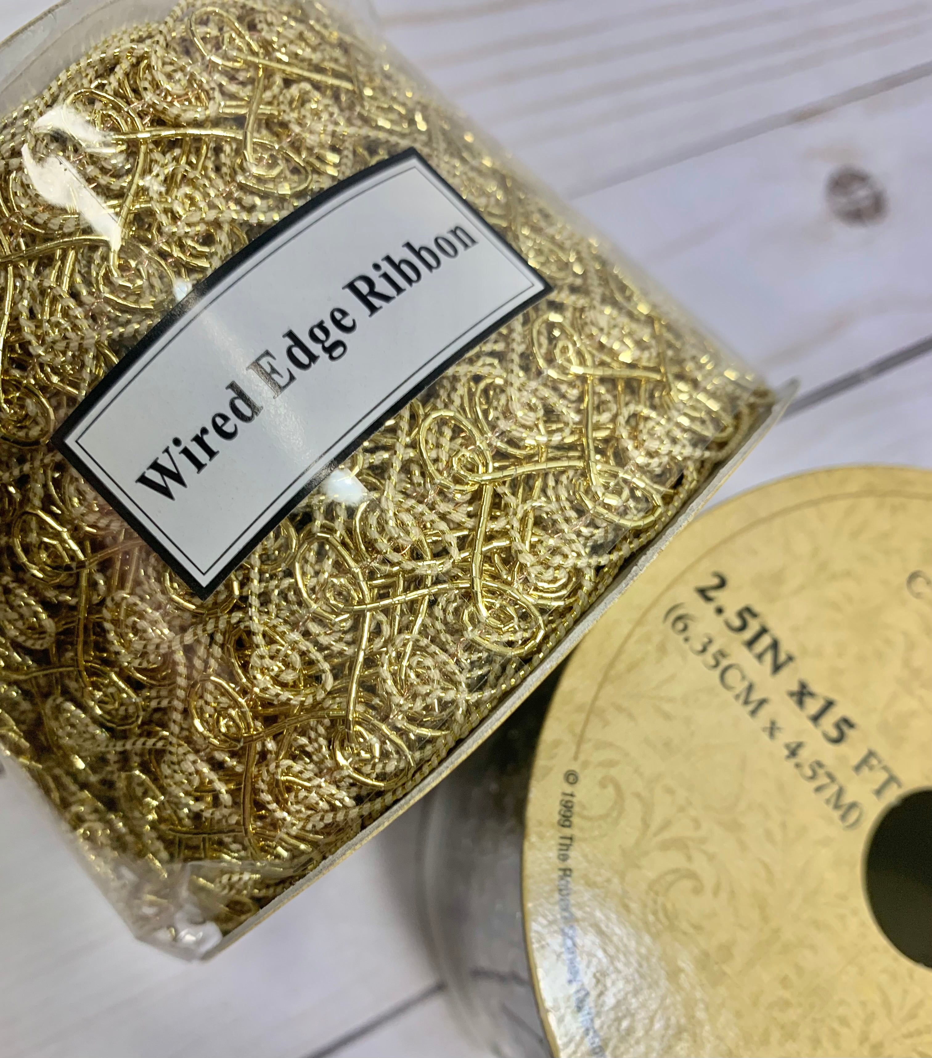 Wired edge ribbon