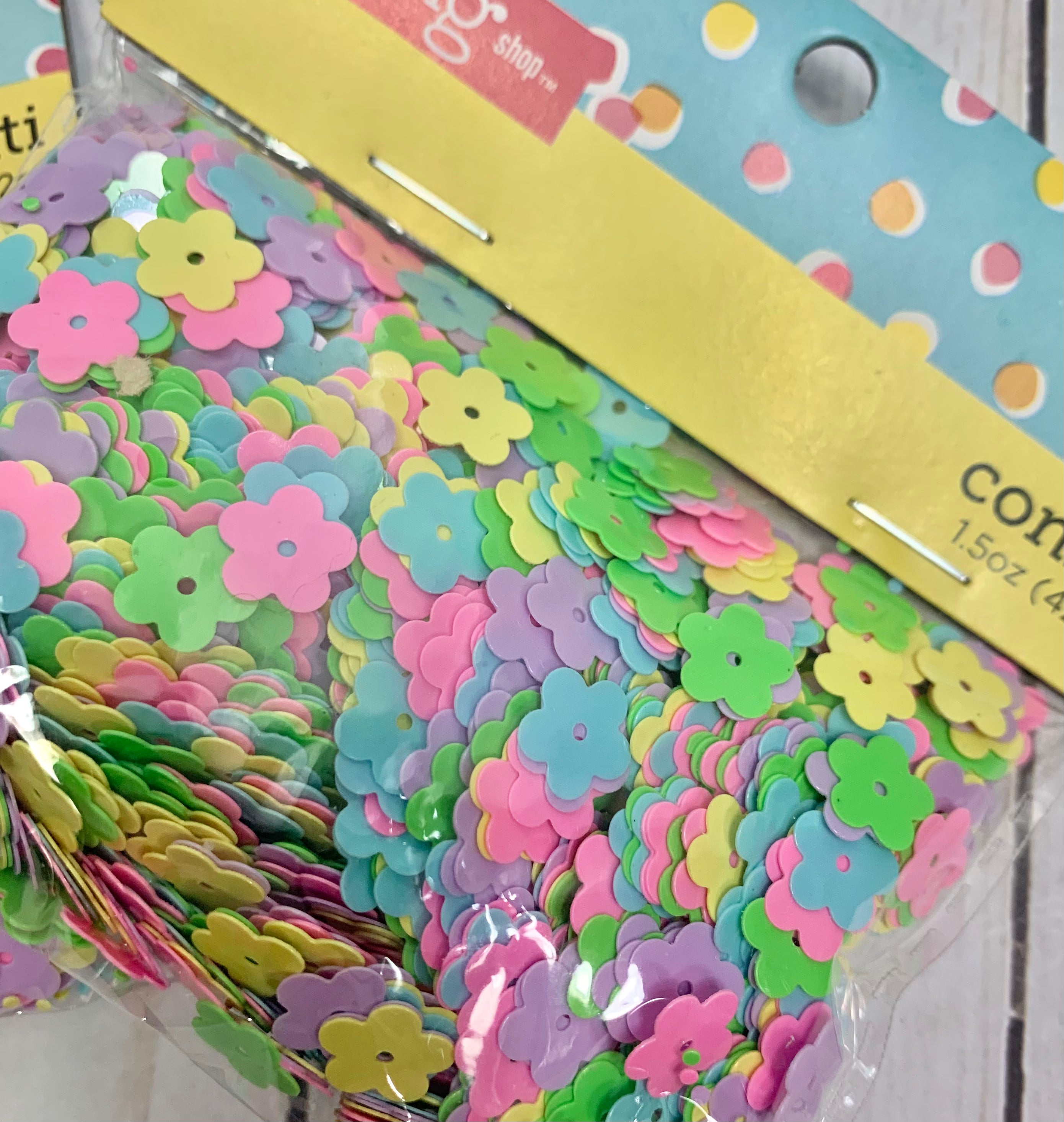 Flower confetti/sequins